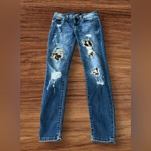 Judy Blue Jeans Women 3/26 (26x27) Blue Skinny Fit Low Rise Distressed Patches‎